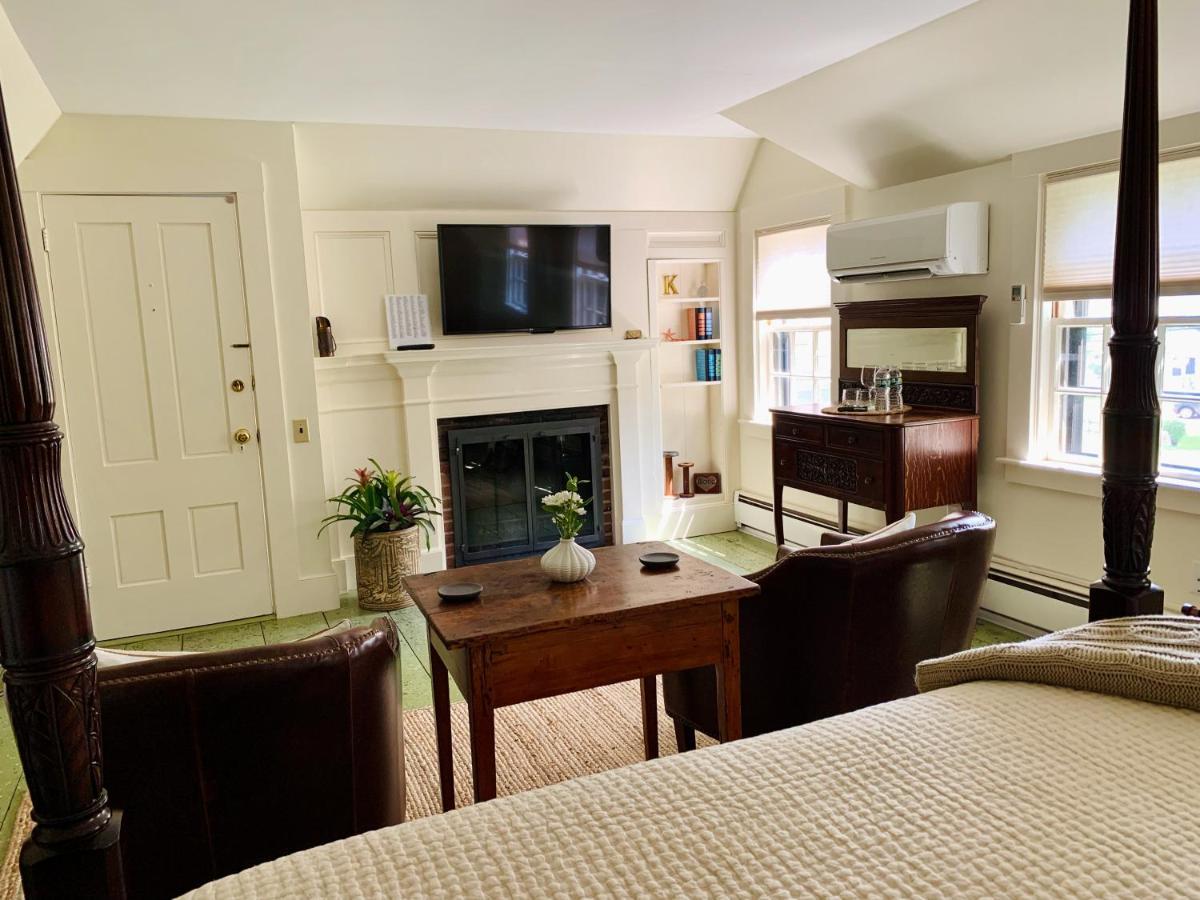 Ashley Manor Barnstable Exterior foto