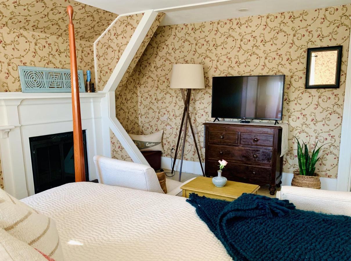 Ashley Manor Barnstable Exterior foto